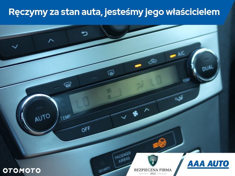 Toyota Avensis - 16