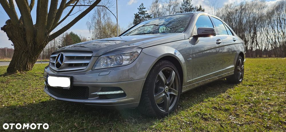 Mercedes-Benz Klasa C 350 CGI 7G-TRONIC BlueEFFICIENCY Avantgarde - 29