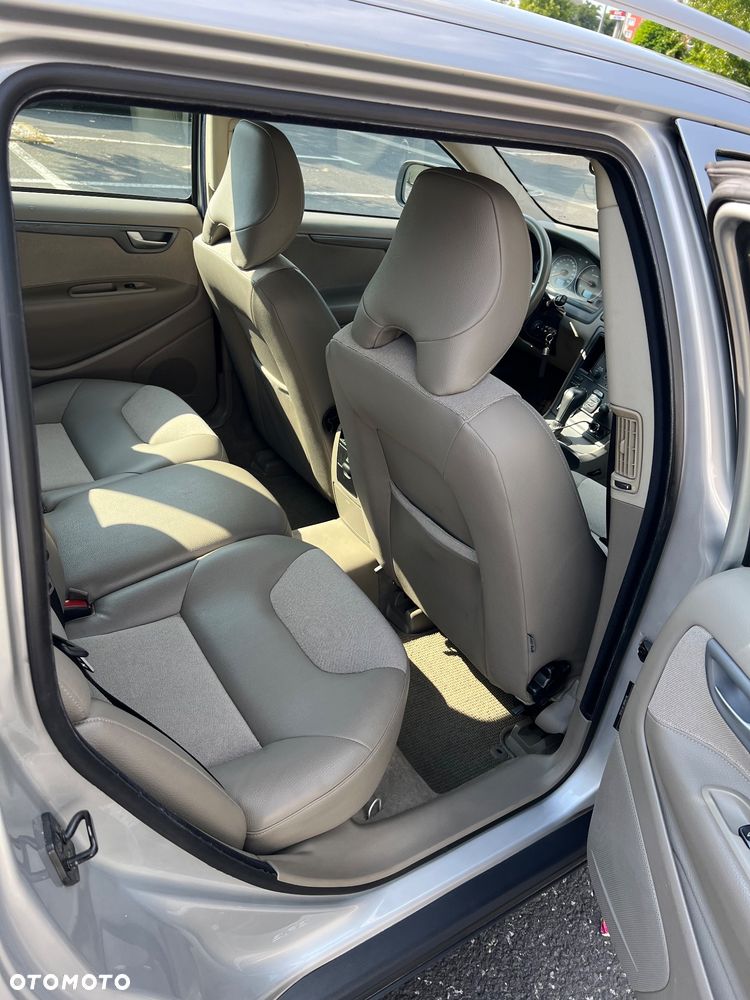 Volvo XC 70 - 13