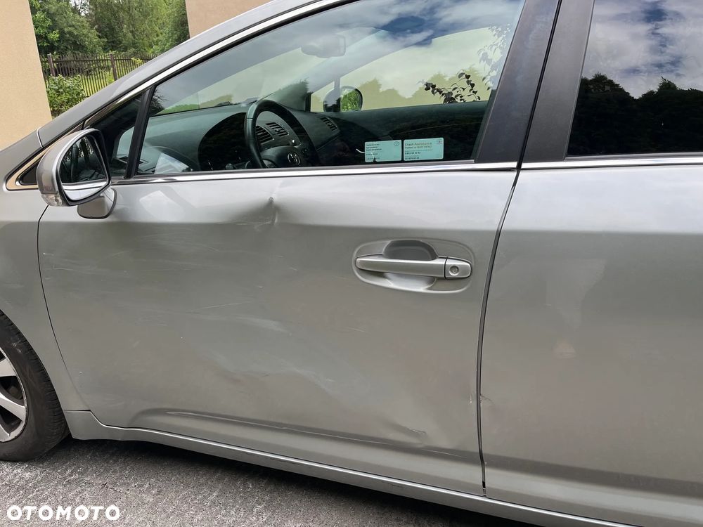 Toyota Avensis 2.0 D-4D Sol plus - 5