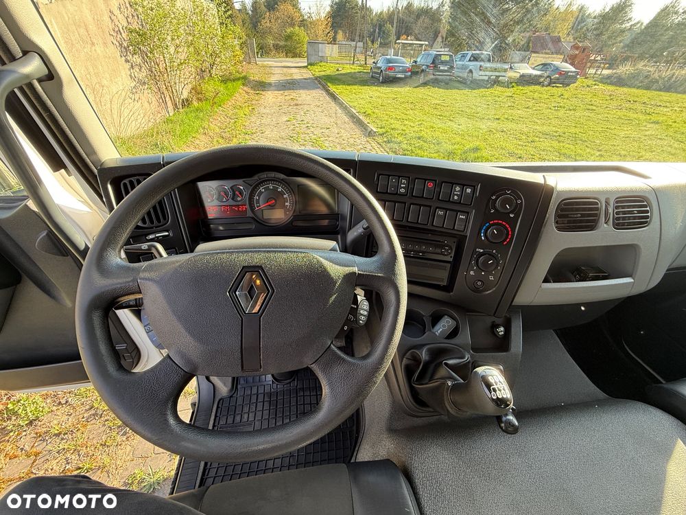 Renault D12 GAMMA - 16