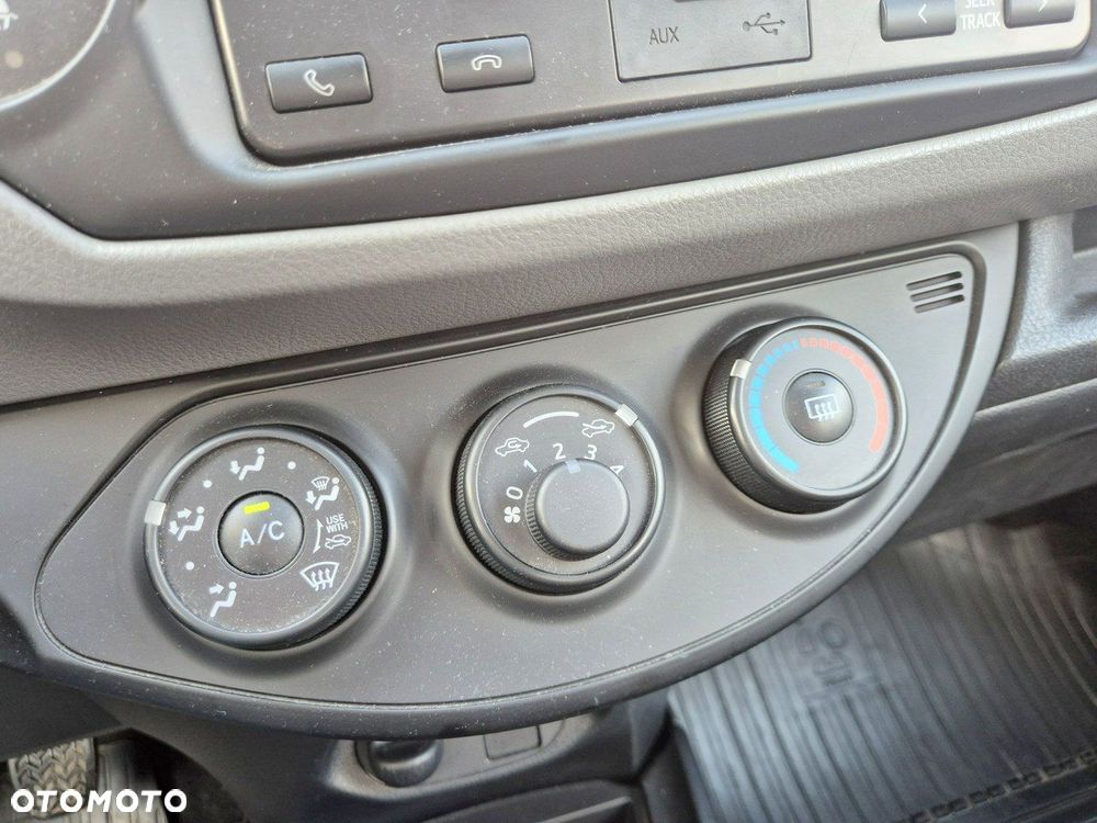 Toyota Yaris 1.5 Active - 21