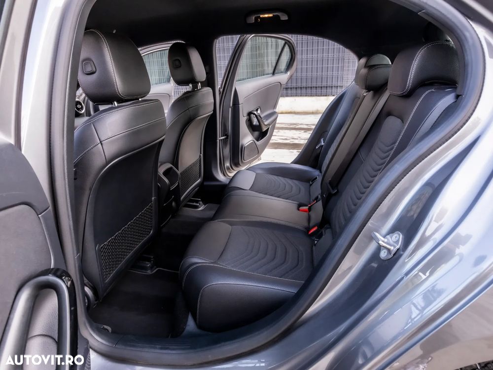 Mercedes-Benz A 180 d 7G-DCT - 15