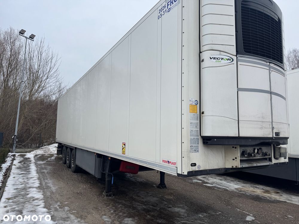 Schmitz Cargobull sko24 - 2