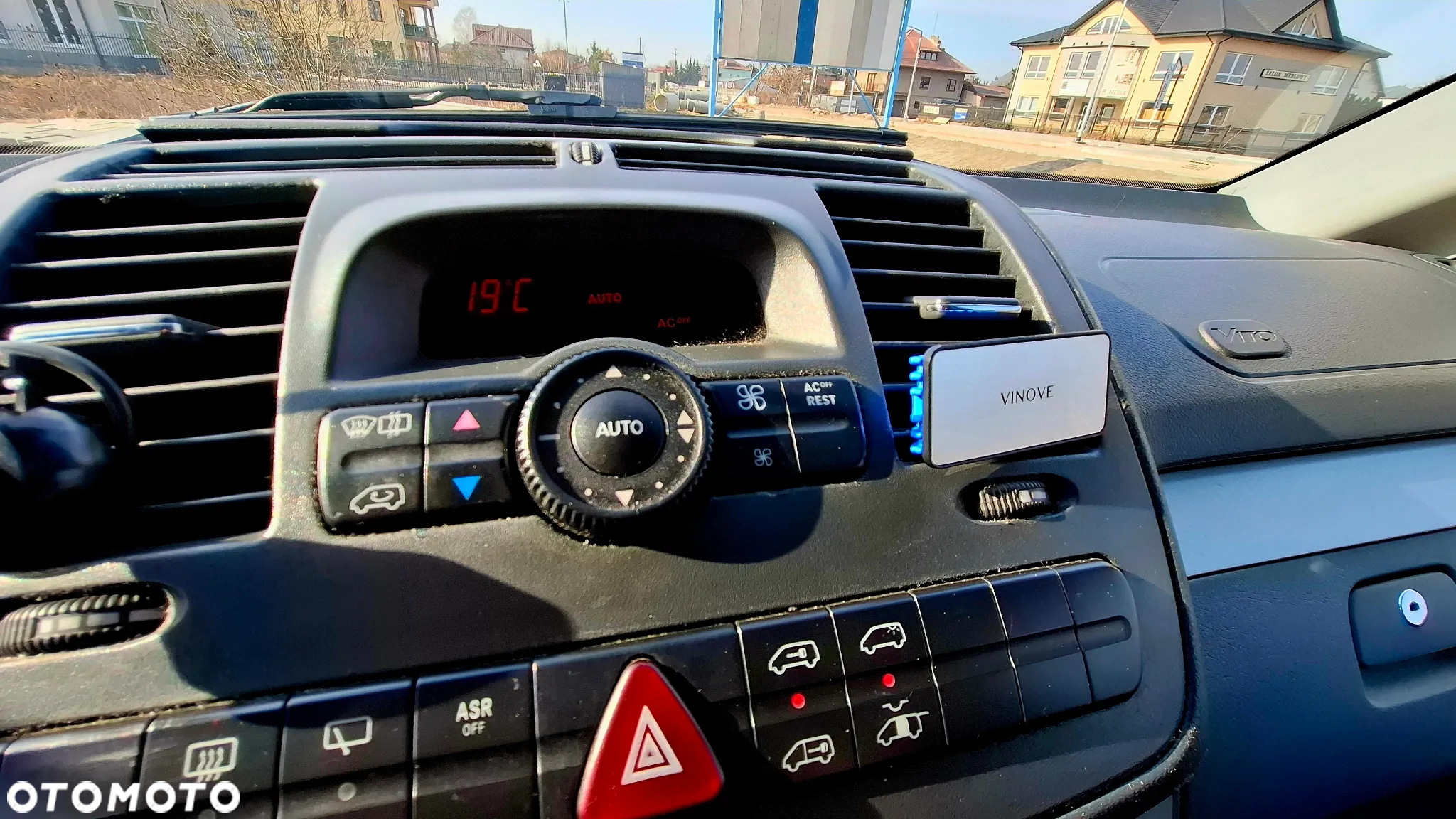 Mercedes-Benz Vito - 22