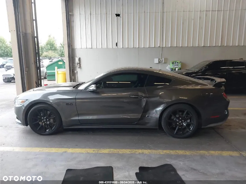 Ford Mustang 5.0 V8 GT - 7