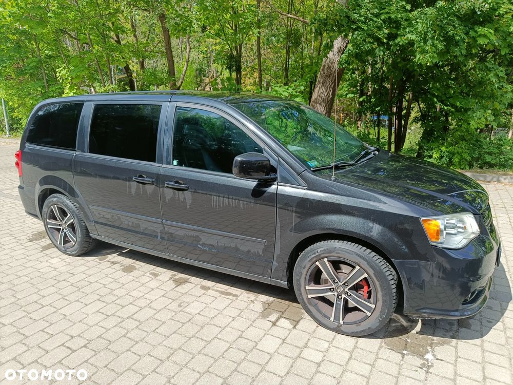 Dodge Grand Caravan 3.6 R/T - 1