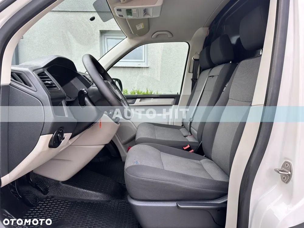 Volkswagen Transporter - 22