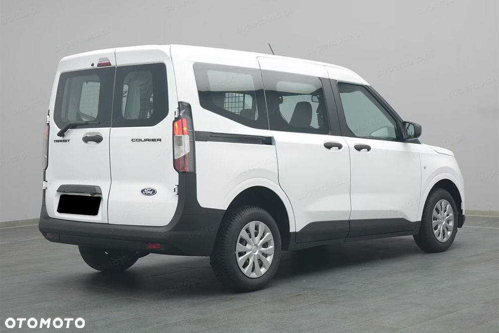 Ford Transit Courier - 7