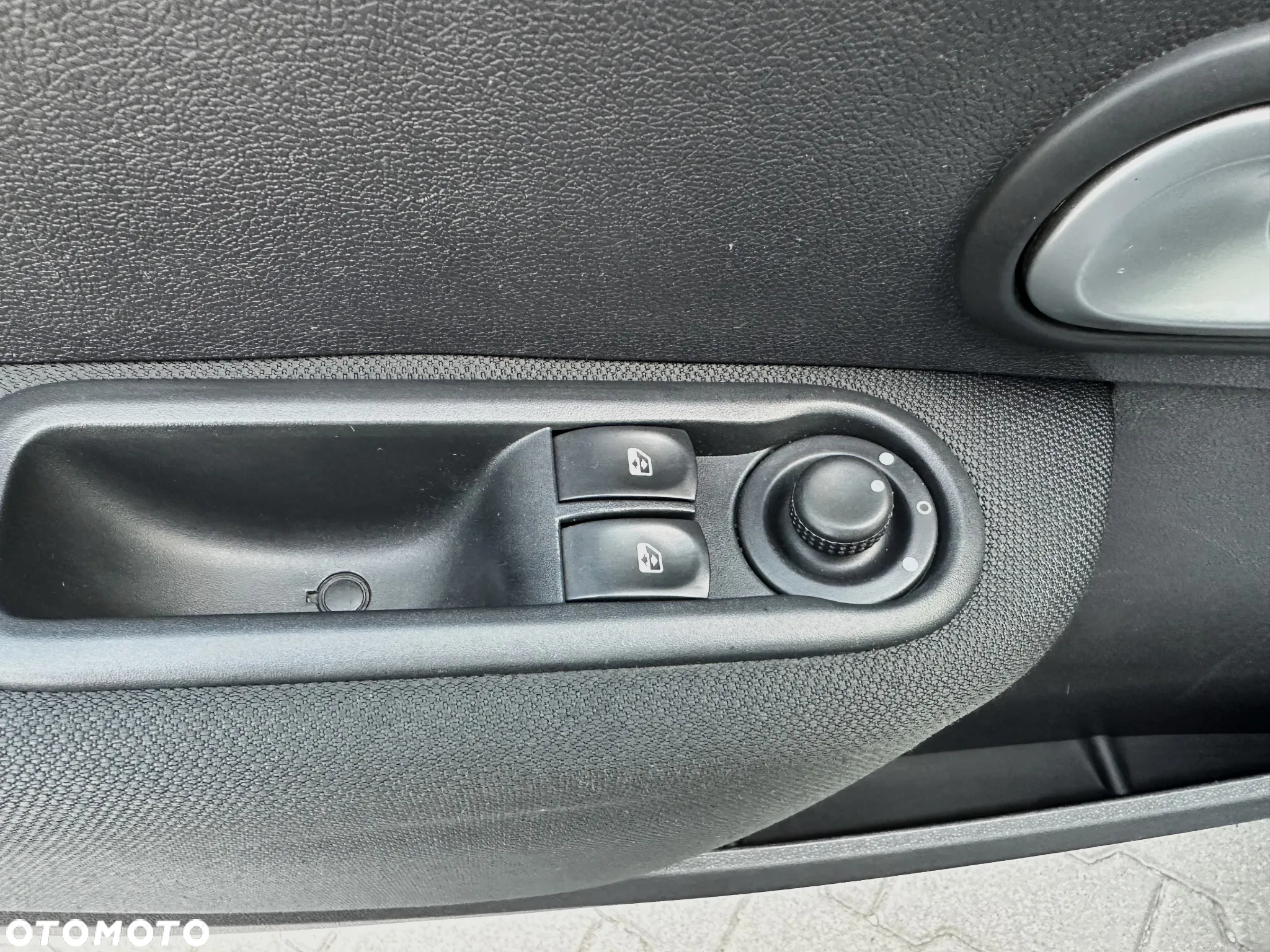 Renault Clio 1.2 16V Alize - 15