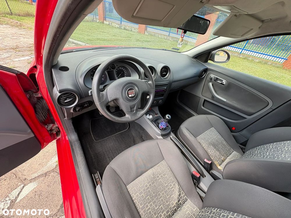 Seat Ibiza 1.4 16V Reference - 11
