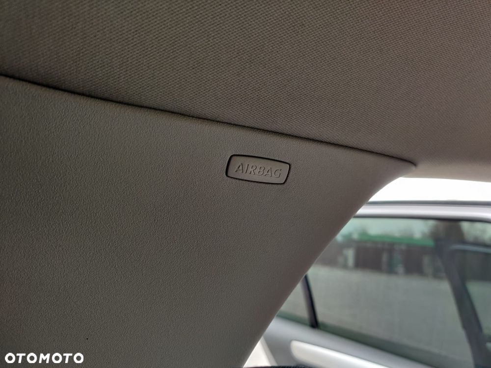 Volkswagen Golf 2.0 TDI DPF Comfortline - 30