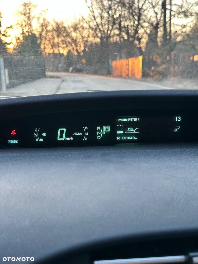 Toyota Prius - 13