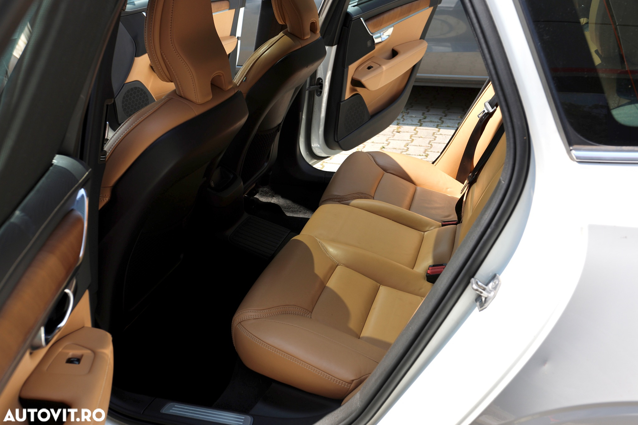 Volvo V90 T8 Twin Engine AWD Inscription - 14