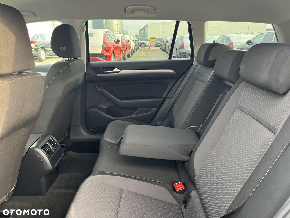 Volkswagen Passat - 14