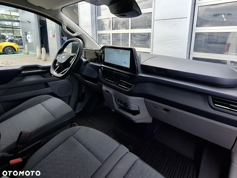 Ford Transit Custom Van Limited 2.0 EcoBlue 170KM A8 FWD 320 L2 - 11