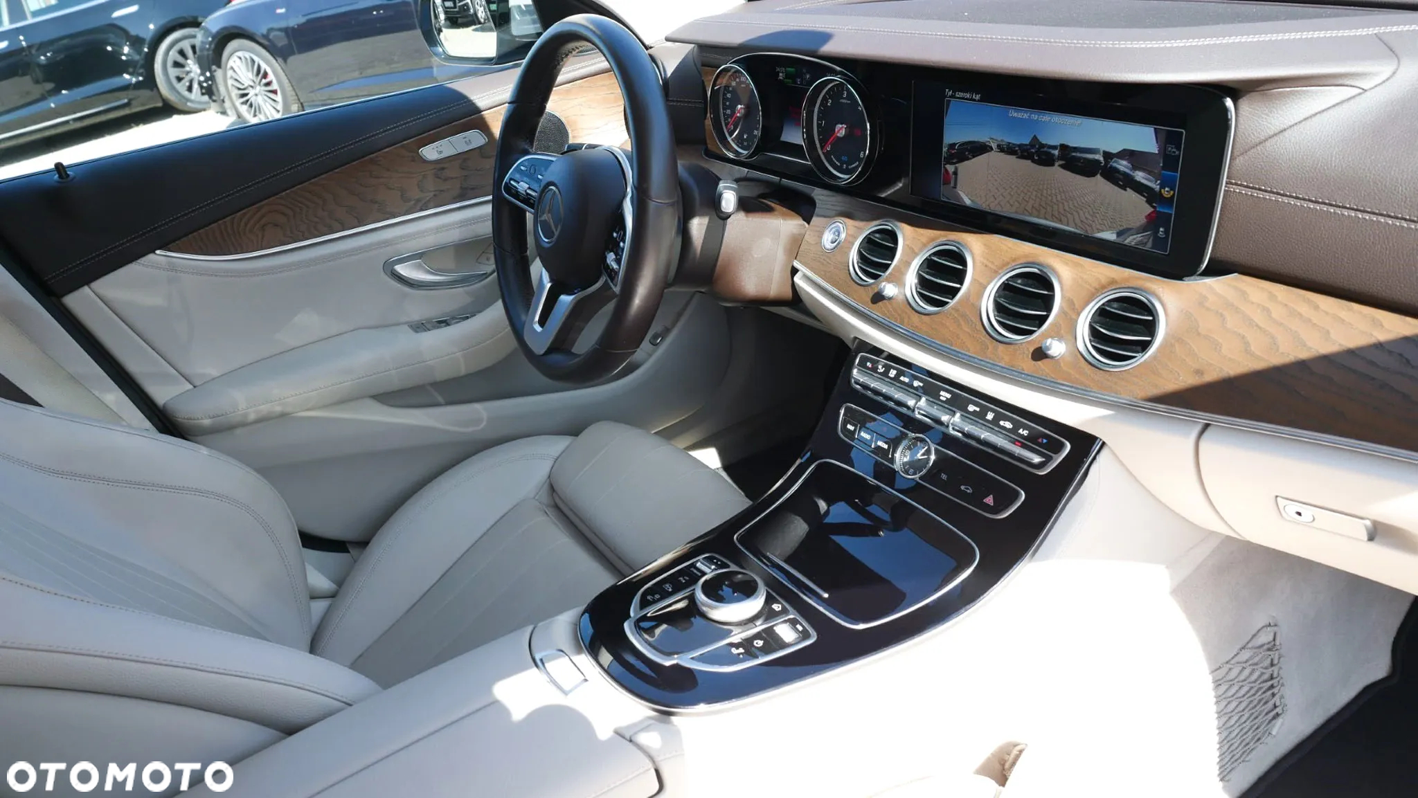 Mercedes-Benz Klasa E 300 de Exclusive - 17