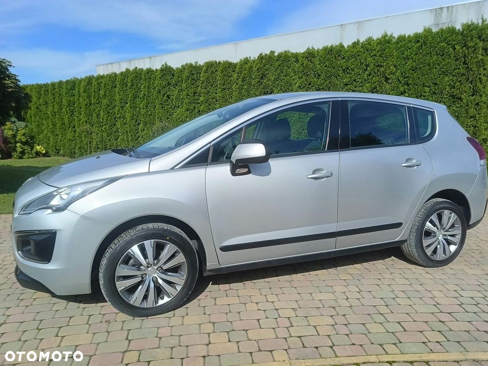 Peugeot 3008 HDi 115 Allure - 4