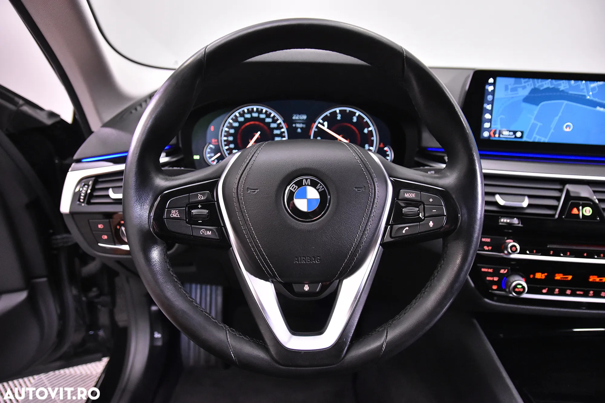 BMW Seria 5 520d Aut. Sport Line - 16