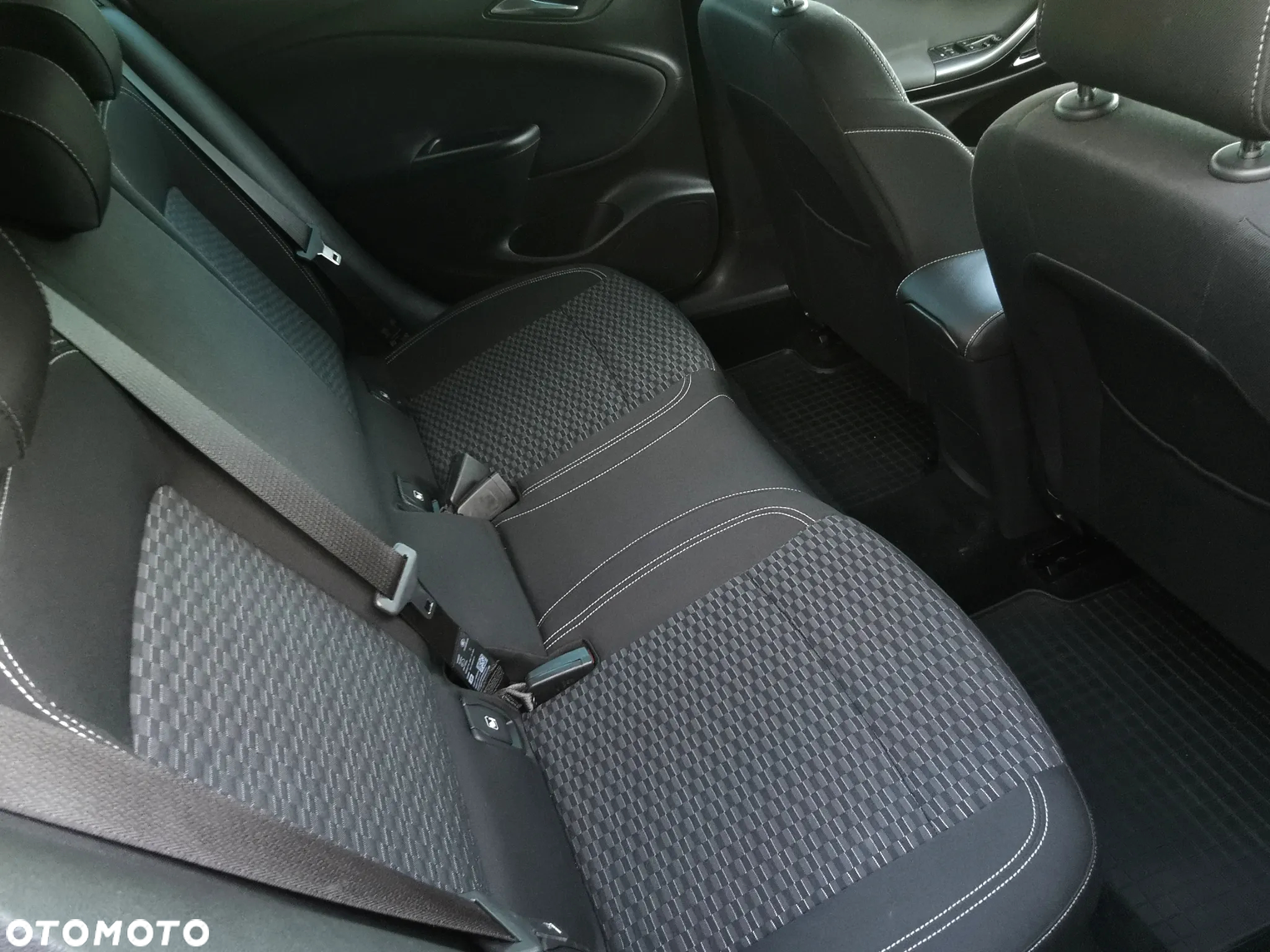 Opel Astra 1.4 Turbo Innovation - 31