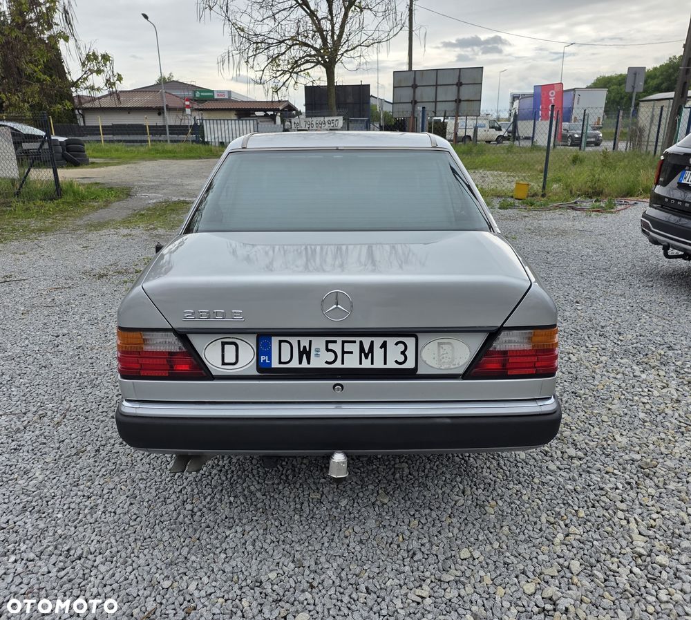 Mercedes-Benz W124 (1984-1993) - 8