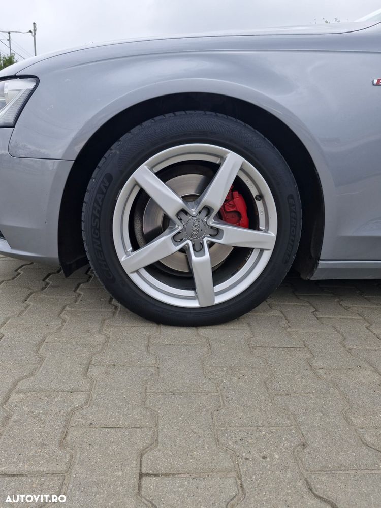 Audi A4 2.0 TDI DPF S line Sportpaket - 7