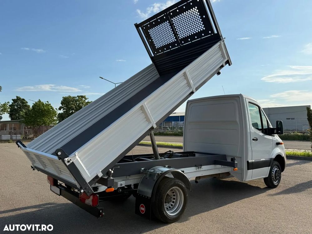 Mercedes-Benz Sprinter - 29