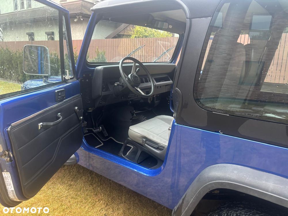 Jeep Wrangler - 7