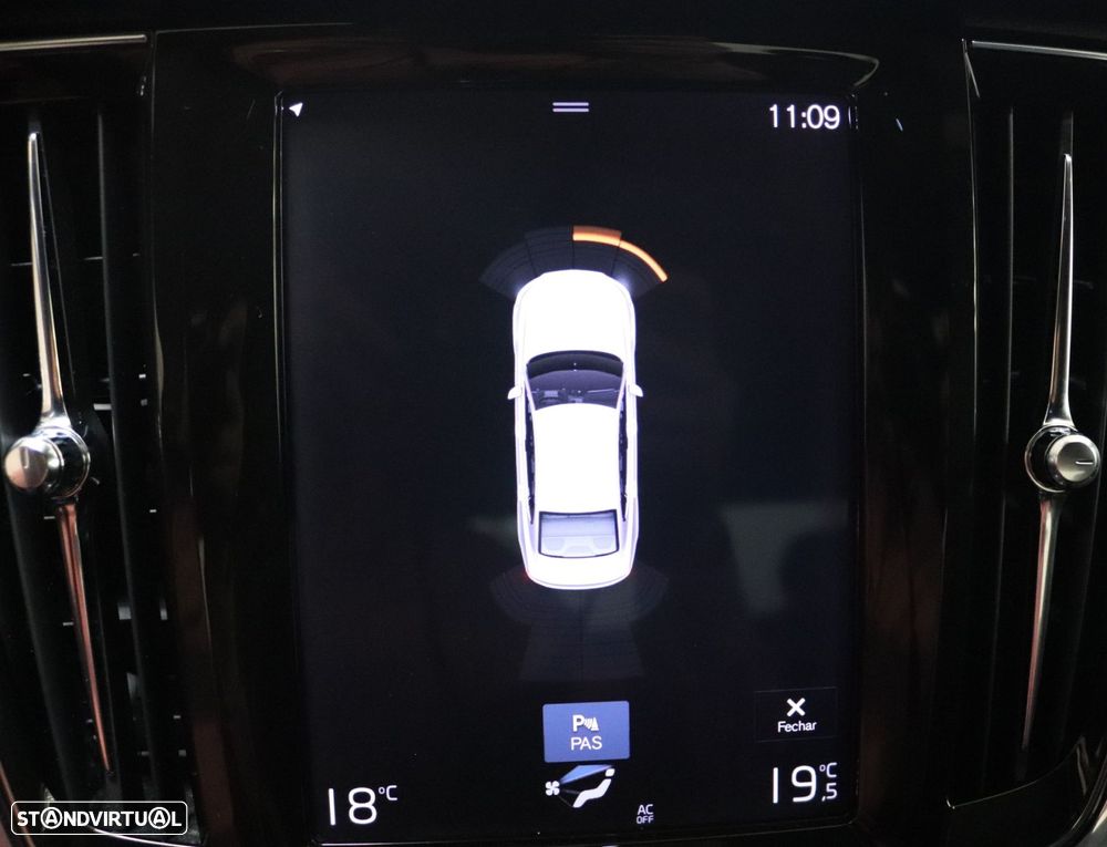 Volvo S90 2.0 T8 R-Design AWD Geartronic - 28