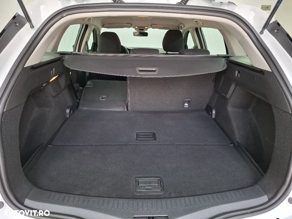 Renault Megane TCE 140 Equilibre - 5