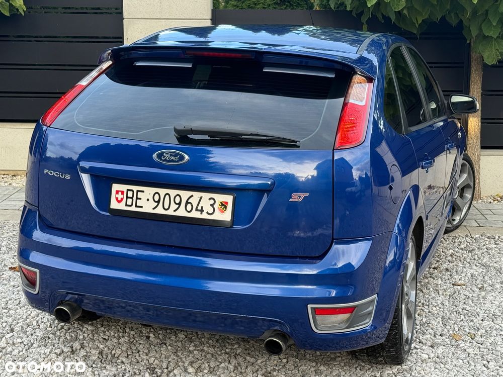 Ford Focus 2.5 ST - 8