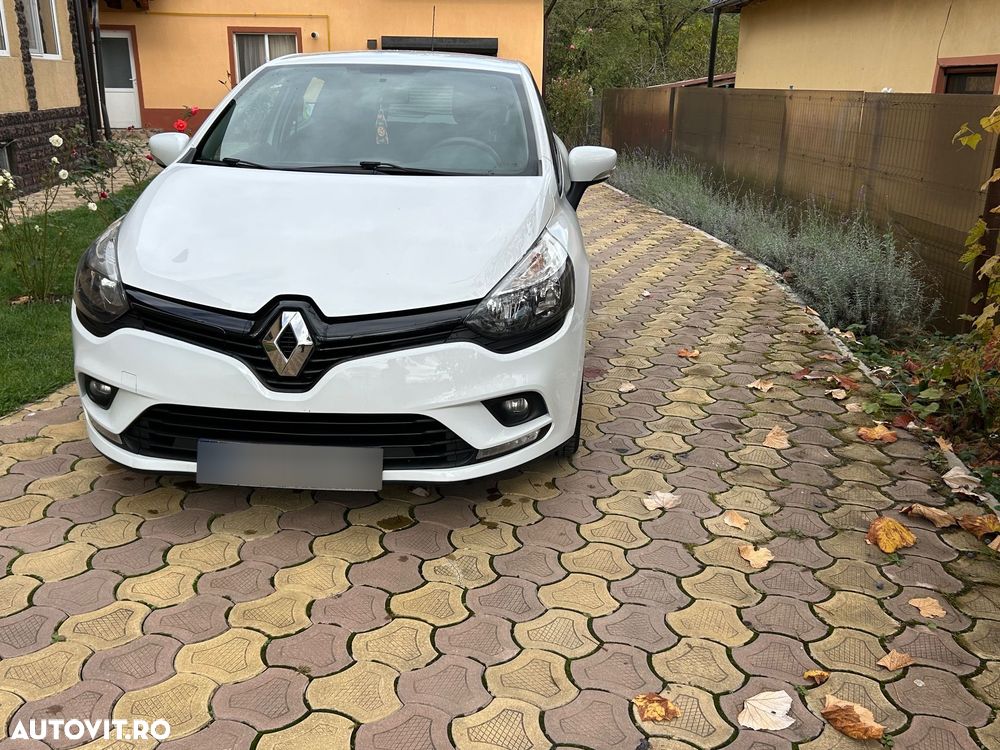 Renault Clio - 1