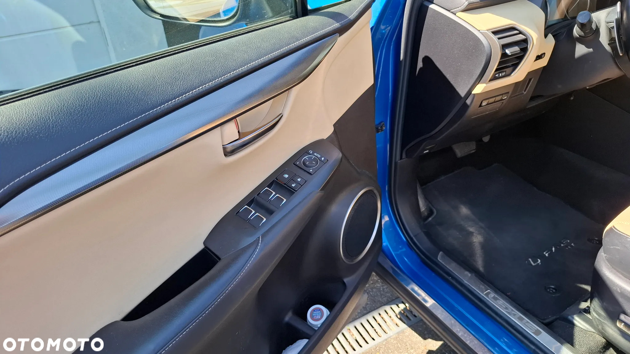 Lexus NX 300h Comfort AWD - 17