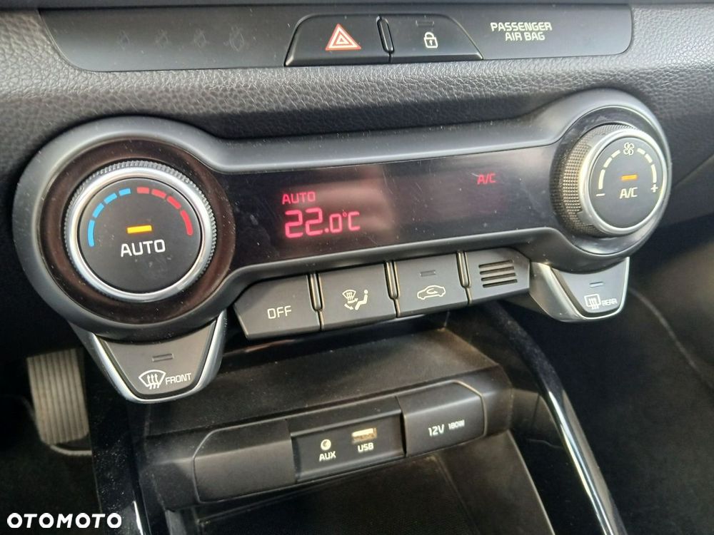 Kia Stonic 1.4 L - 25