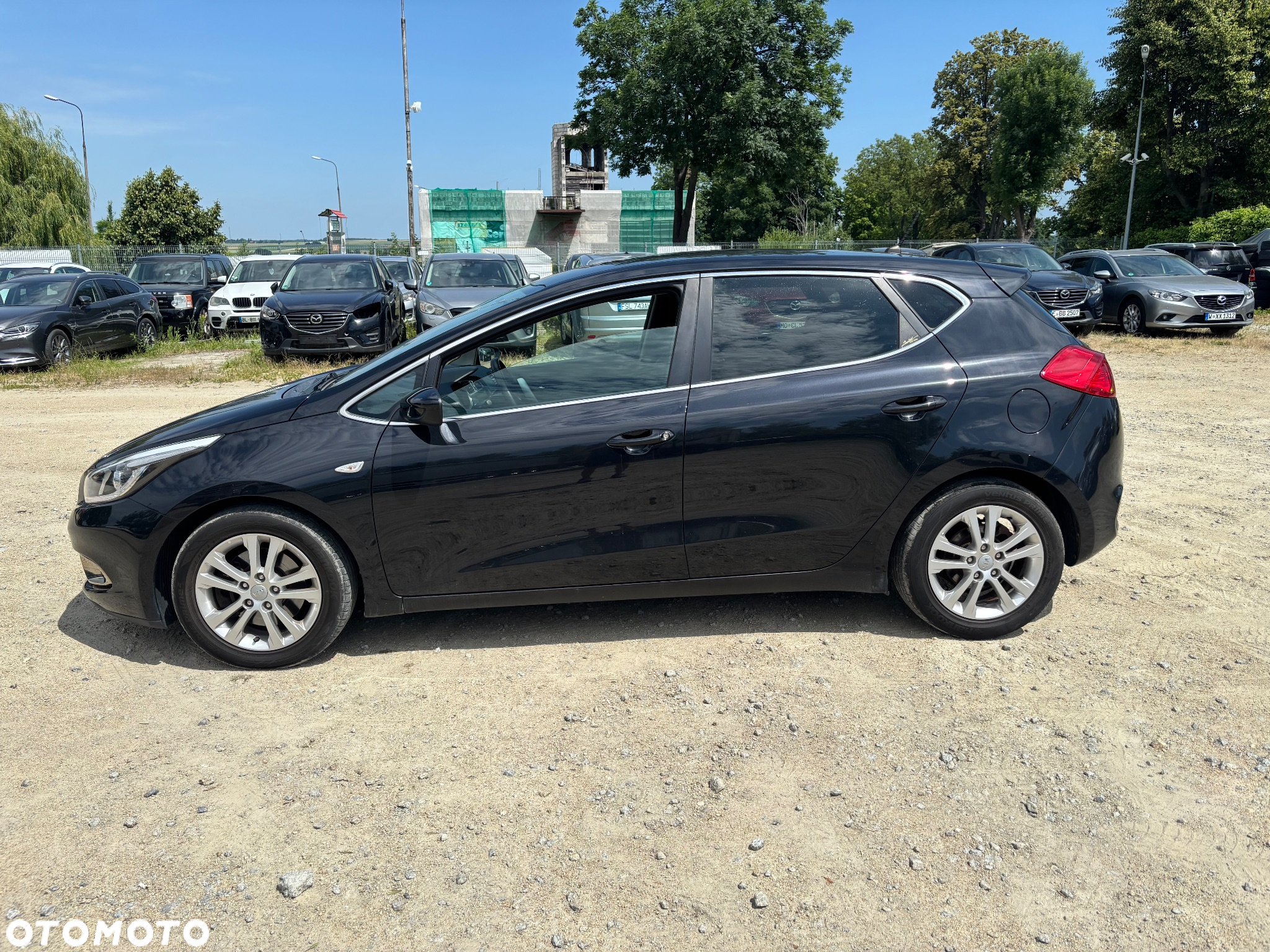Kia Ceed 1.4 CVVT SW Dream-Team Edition - 3