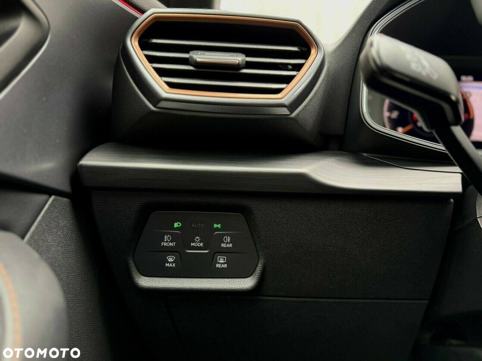 Cupra Formentor 1.5 TSI DSG - 33