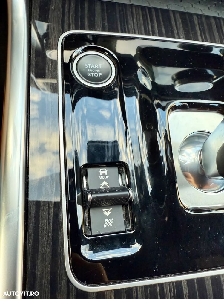 Jaguar XE P300 AWD Aut. R-Dynamic HSE - 8