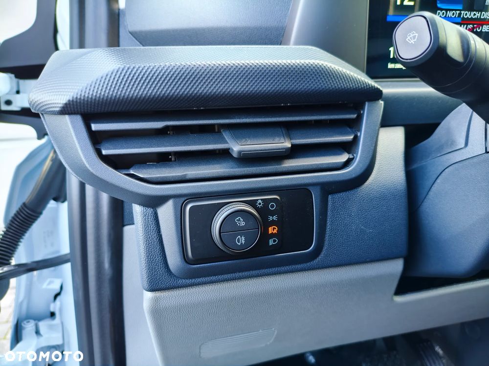 Ford E-Transit Custom - 14