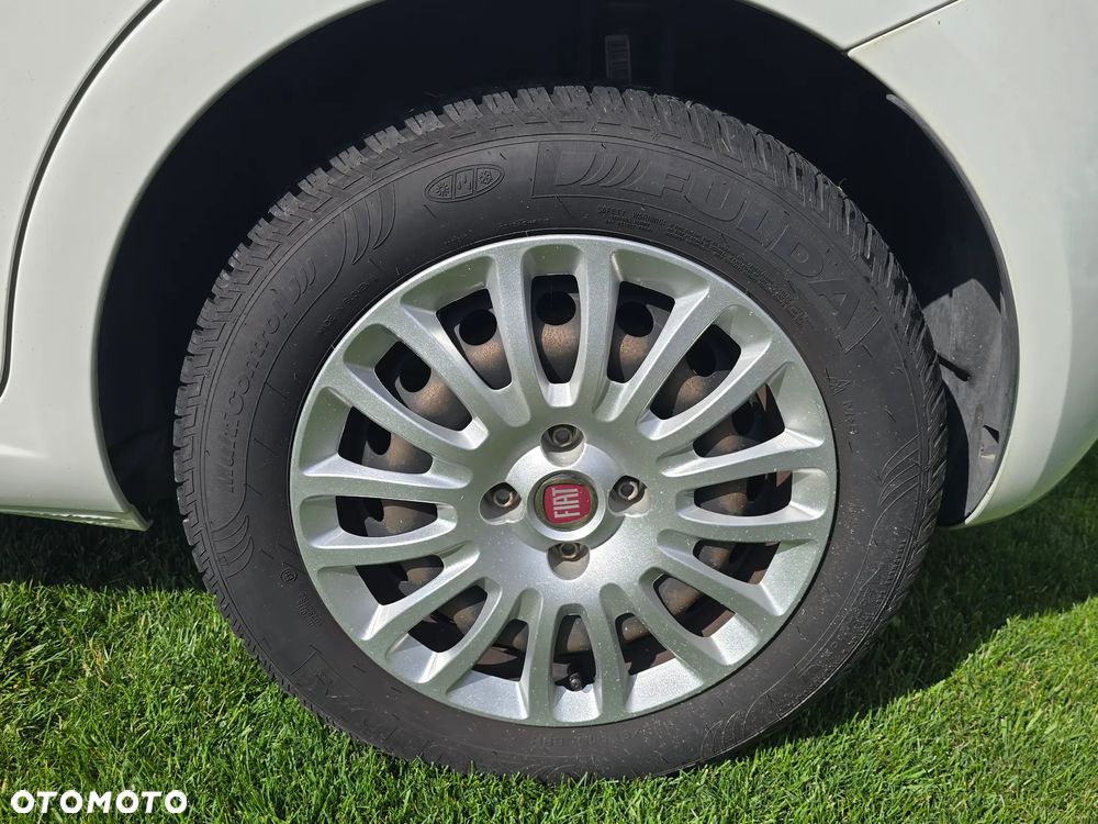 Fiat Punto - 16