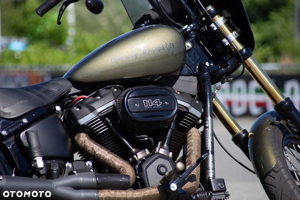 Harley-Davidson Softail Street Bob - 11