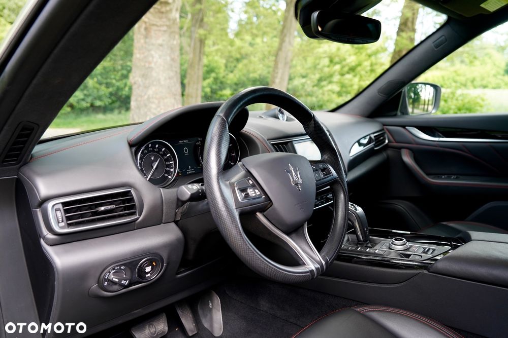Maserati Levante - 35