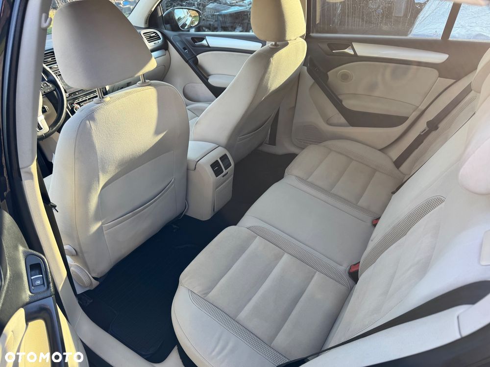 Volkswagen Golf - 15