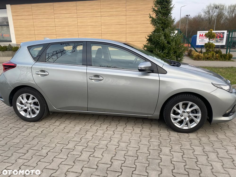 Toyota Auris 1.33 VVT-i Active - 14
