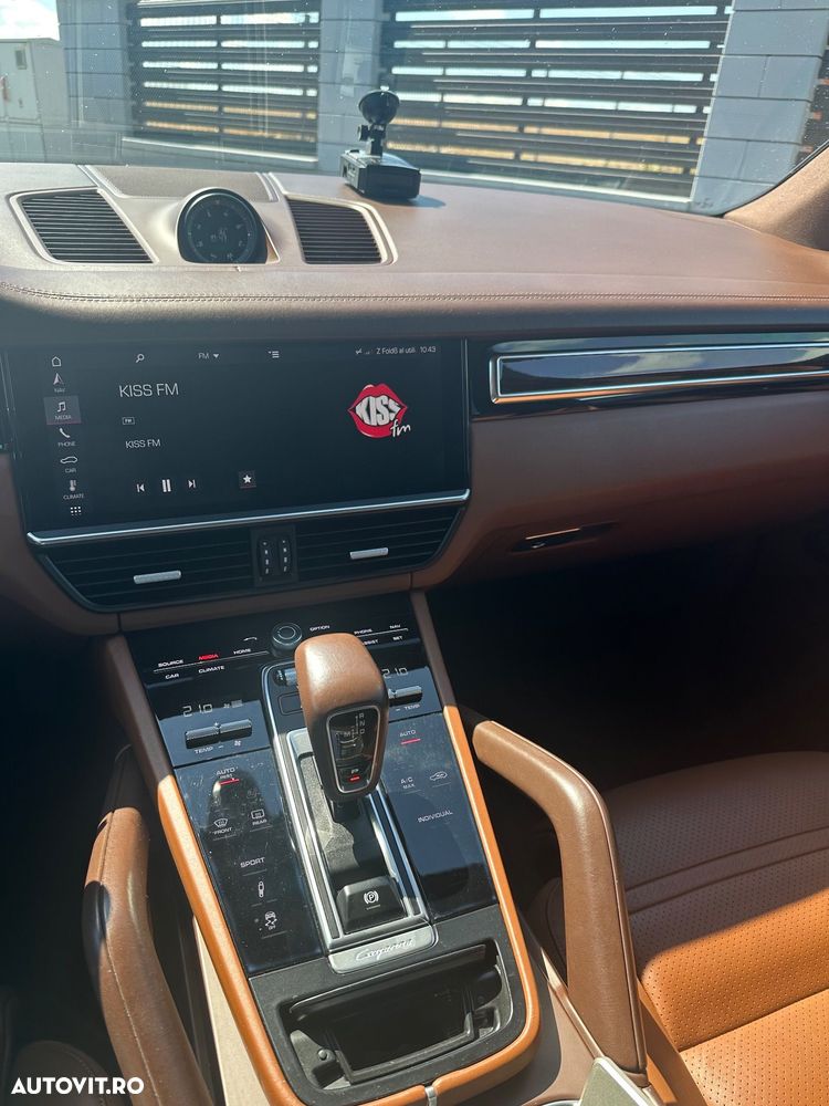 Porsche Cayenne Standard - 7