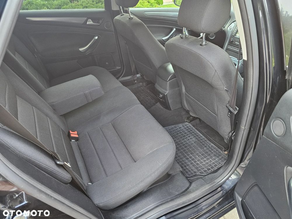 Ford Mondeo 2.0 TDCi Titanium - 15