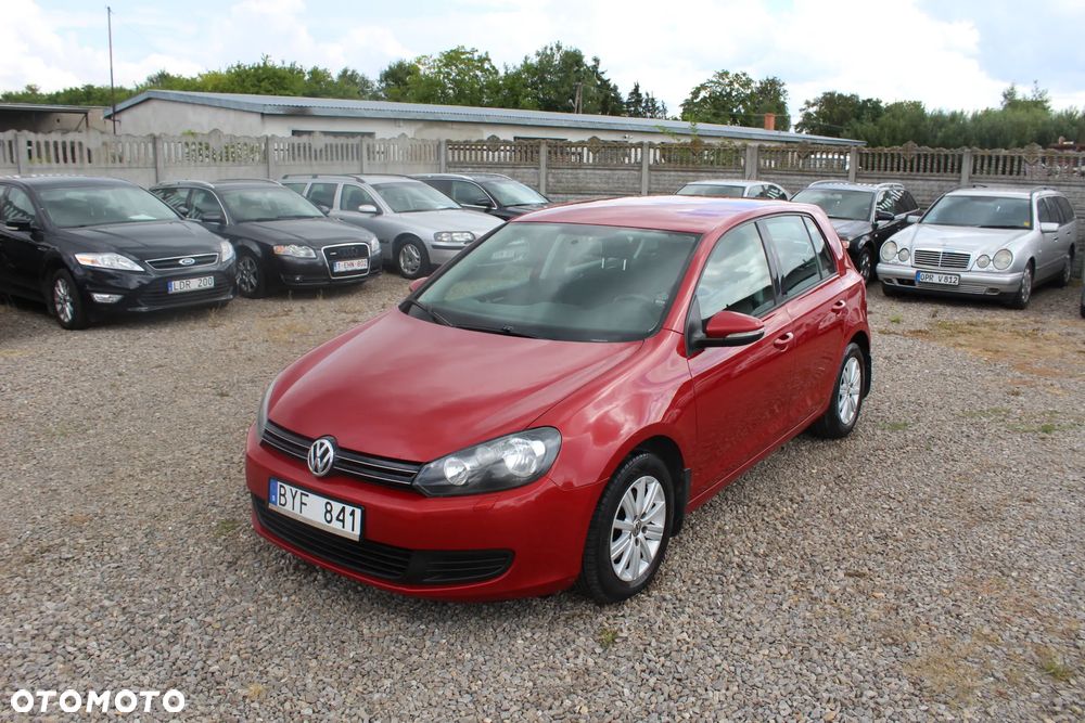 Volkswagen Golf - 1