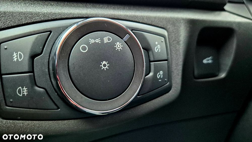 Ford Mondeo 2.0 EcoBlue Titanium - 31