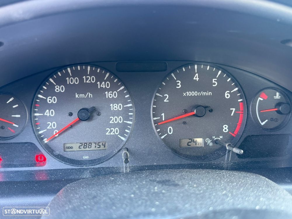 Nissan Almera 1.5 Luxury - 8