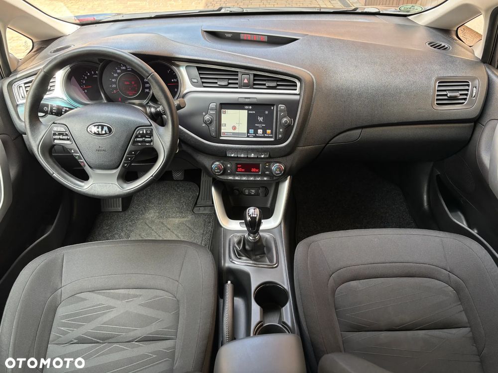 Kia Ceed 1.6 CRDi Smart - 11