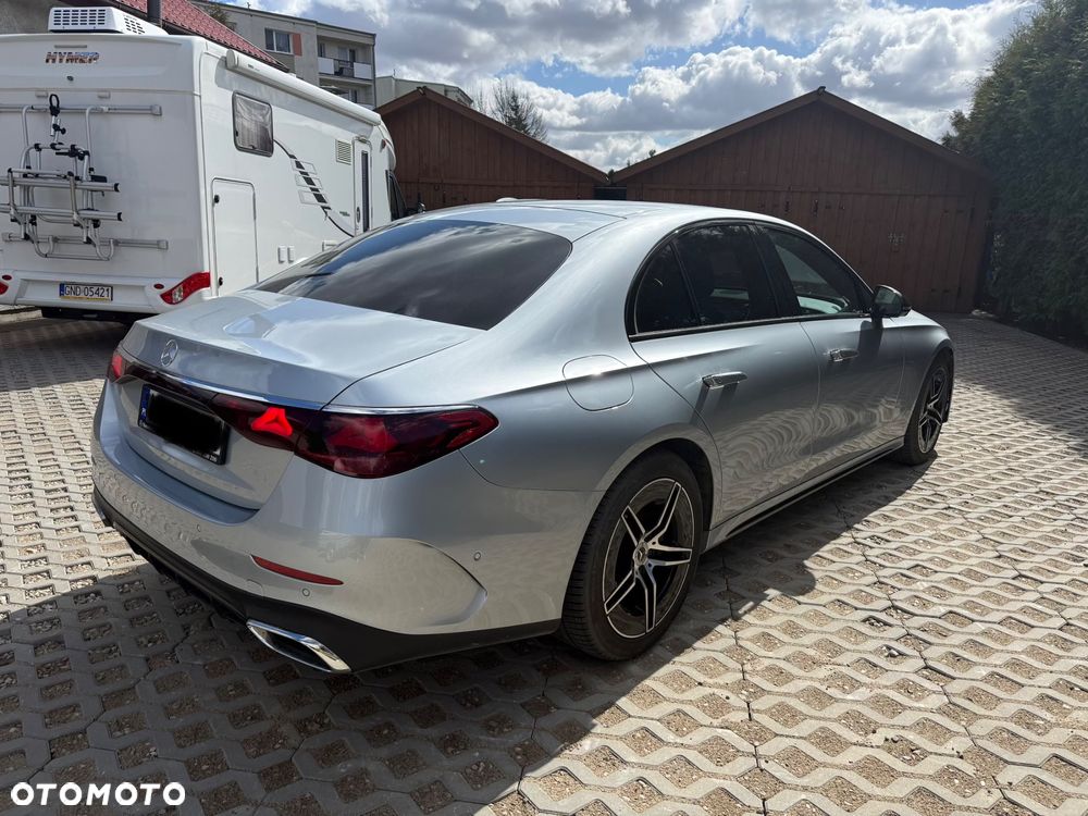 Mercedes-Benz Klasa E 220 d 4-Matic - 5